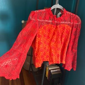 VINTAGE one of a kind!! Bell sleeve FIRE 🔥 blouse, gorgeous.